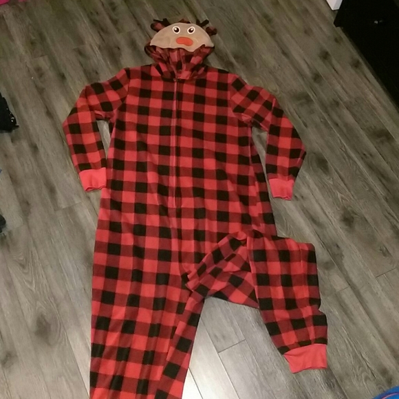 💥3/$60💥Buffalo Plaid One-Piece Fleecy Reindeer PJ -Unisex - Picture 1 of 2